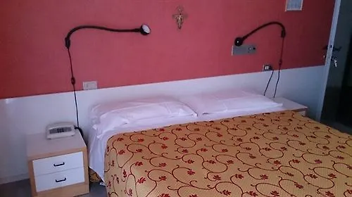 ***  Hotel Junior Rimini Italie