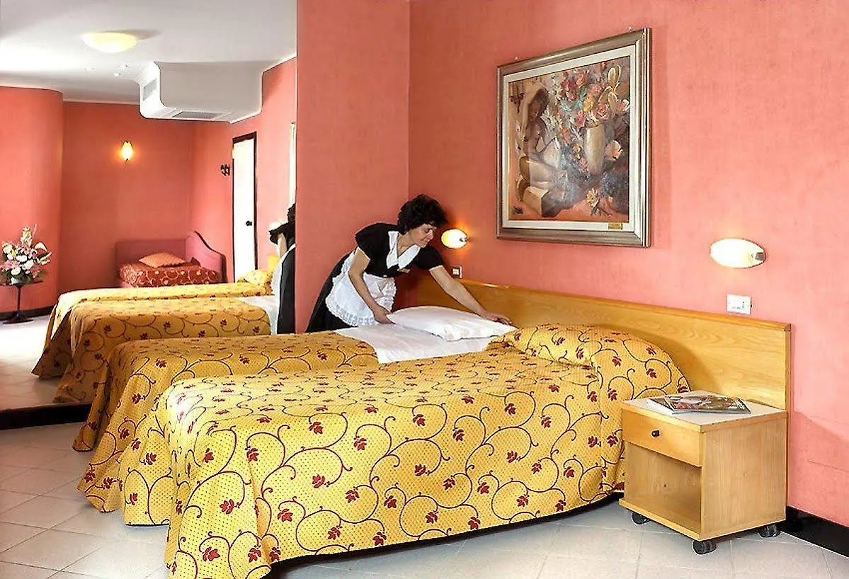 Hotel Junior Rimini